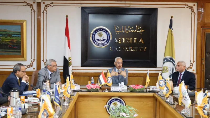 مجلس جامعة المنيا يناقش ملفات استراتيجية لدعم التطوير المؤسسي الشامل