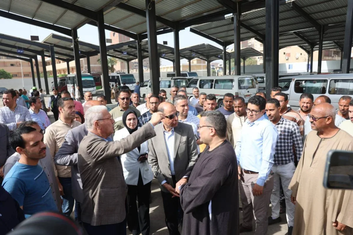 محافظ المنيا يفتتح مجمع مواقف سمالوط الجديد لإنهاء العشوائية المرورية