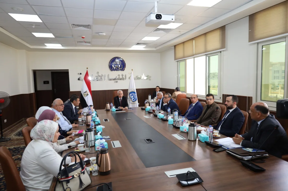 مجلس جامعة المنيا الأهلية يناقش آليات انضباط العملية الامتحانية