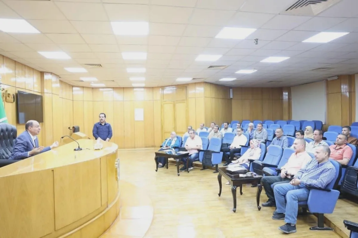 محافظ المنيا يوجه بدعم المنظومة بكوادر تكنولوجية وهندسية