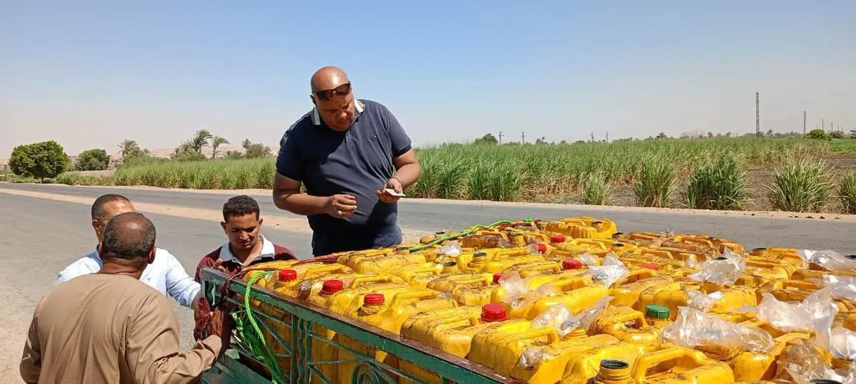 تموين المنيا يحرر 272 مخالفة ويضبط 37 طن سلع مجهولة ومنتهية الصلاحية