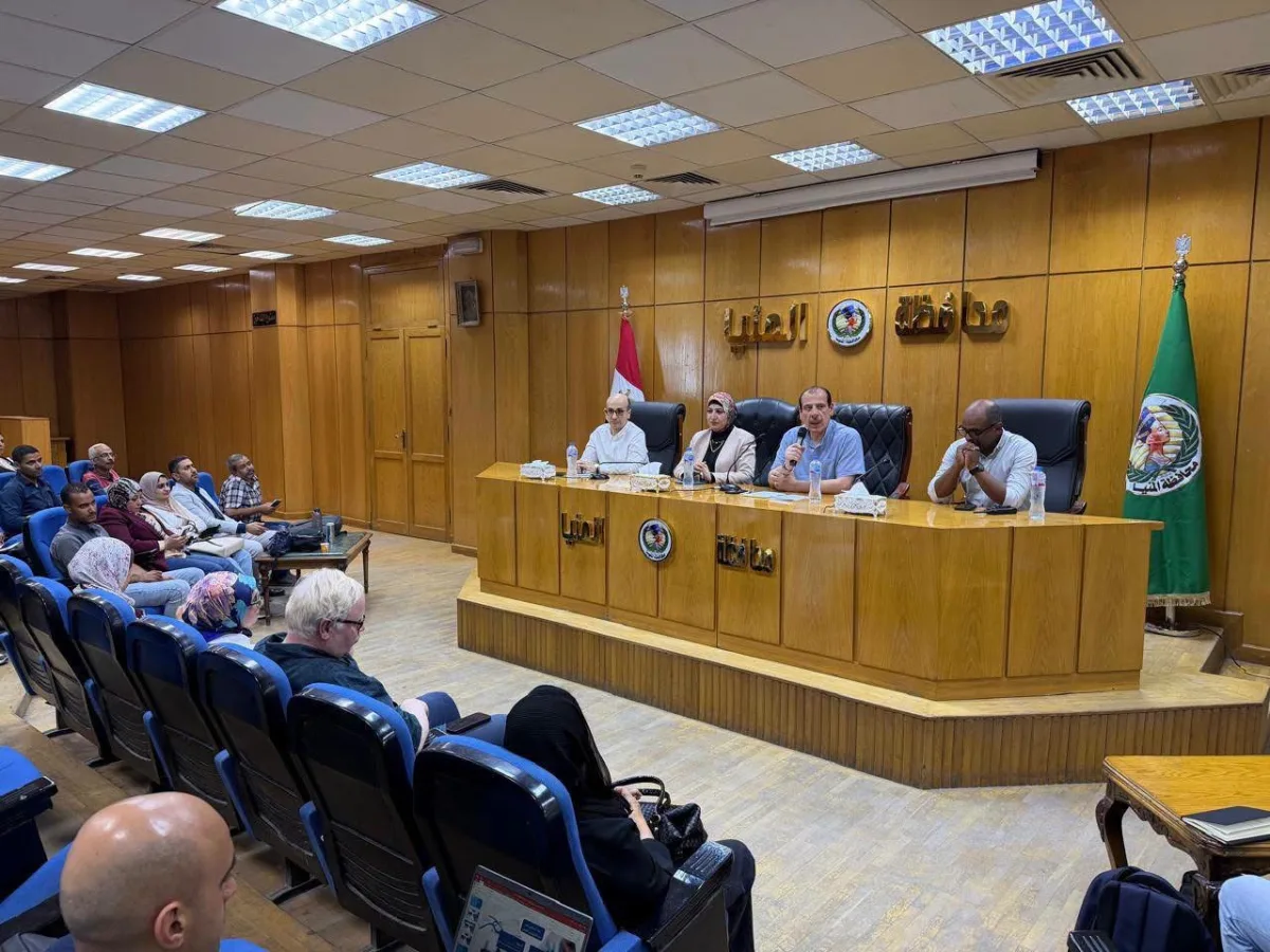 محافظ المنيا يلتقي نائب وزير الصحة لمتابعة مستوى الخدمات الصحية